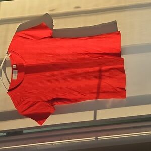 Cyrus Essentials Top Red